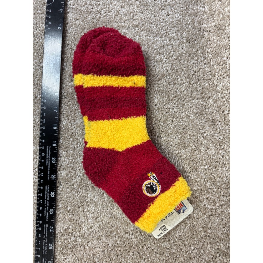 NFL Washington Redskins Fuzzy Socks Burgundy Gold Striped One Size New